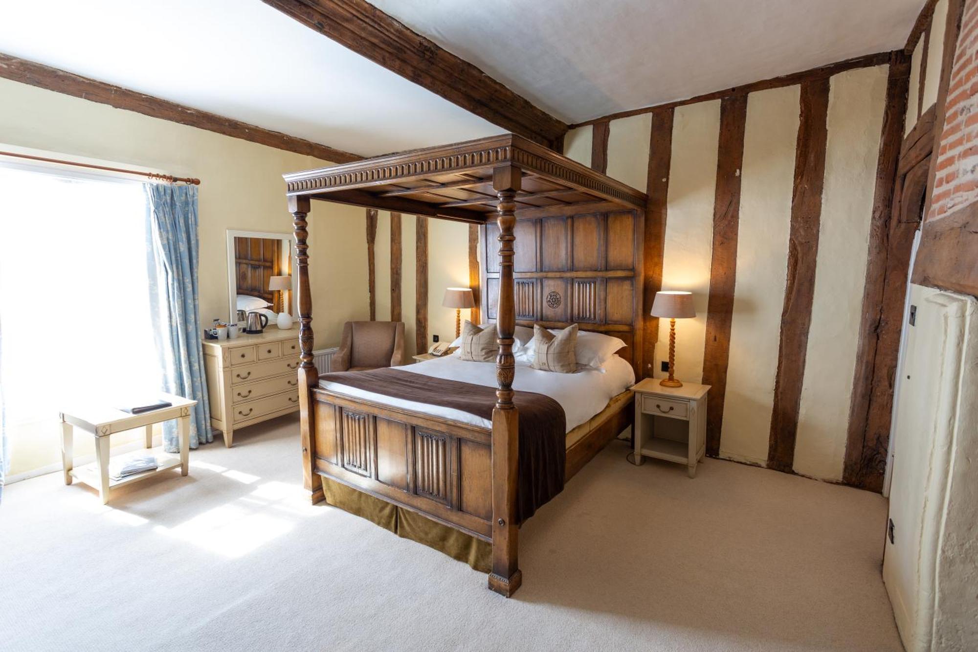 Swan & Lavenham